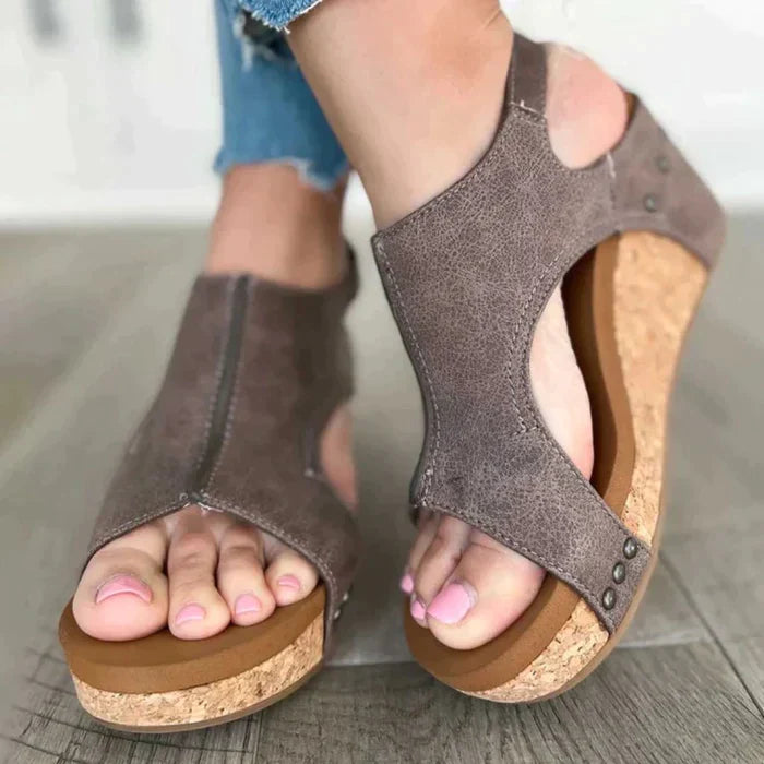 Dolores - Elegant Wedges