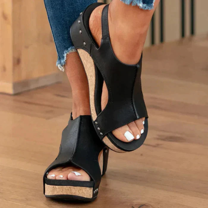 Dolores - Elegant Wedges