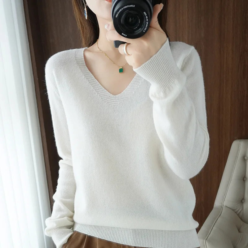 Melly - Cashmere V-neck sweater